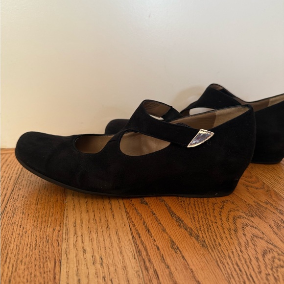 Anyi Lu Shirlee Black Suede Mary Jane Shoe (MADE IN ITALY) - Picture 7 of 14